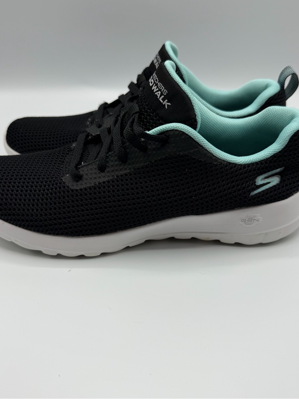 Skechers GO WALK Joy Upturn Women’s 7 Black Aqua Lightweight